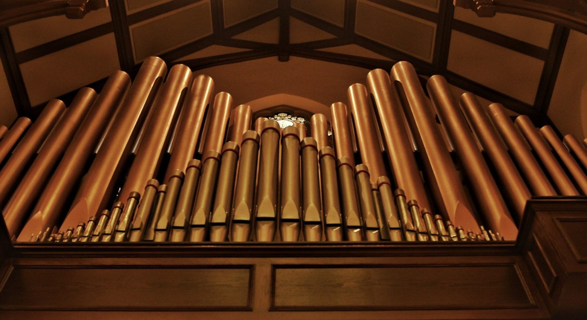 music-church-pipe-organ-pipes-2021-08-30-05-35-41-utc